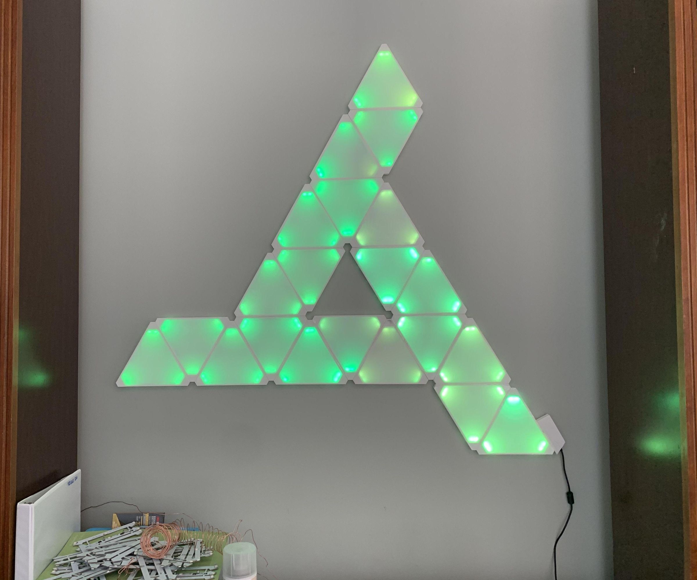 EFM8BB1 Kinetic Light Triangles