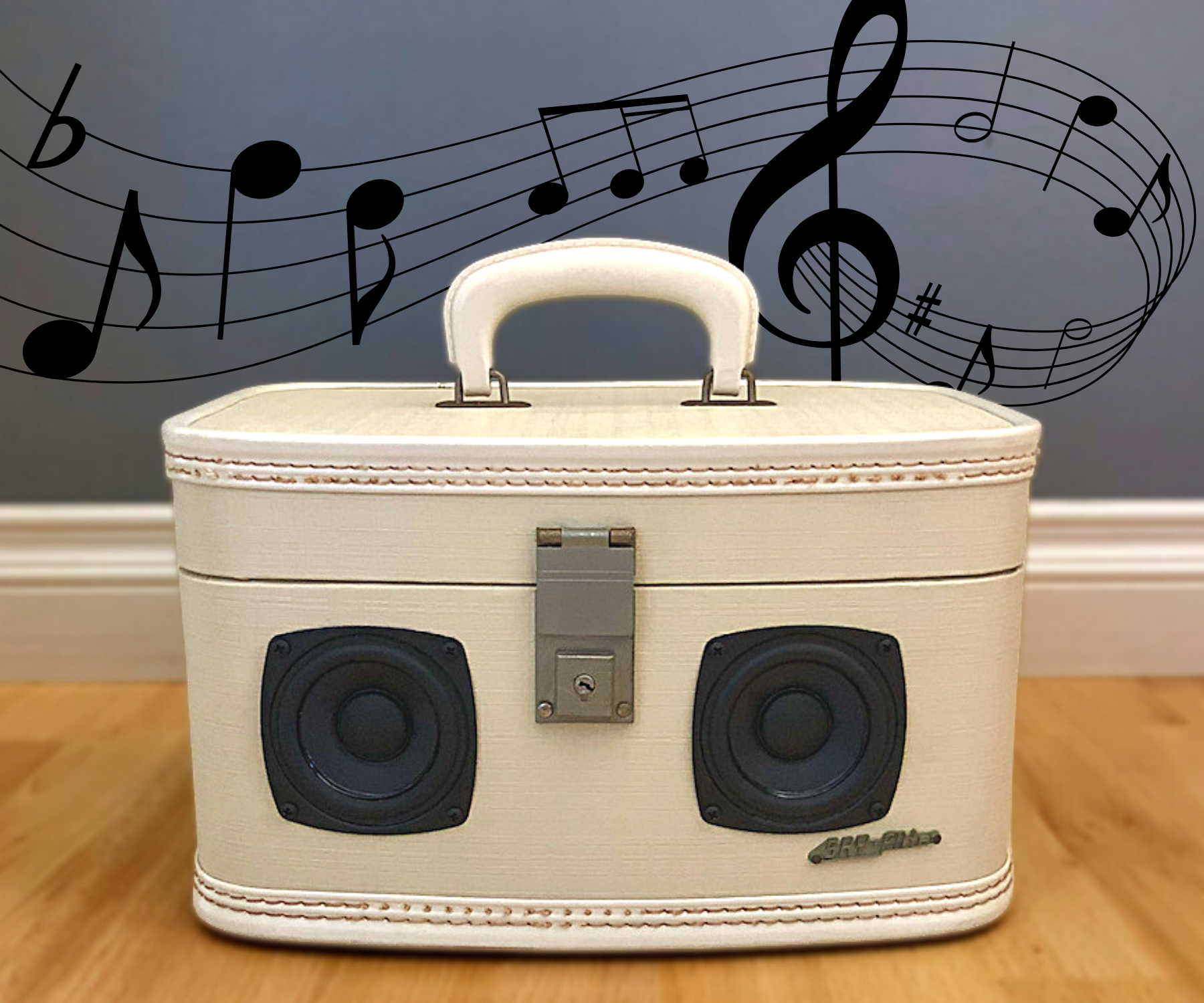 Vintage Train Case Bluetooth Boombox Luggage 6 Steps (with Pictures