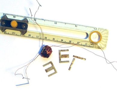 Flux Gate Magnetometer Experiments : 10 Steps - Instructables
