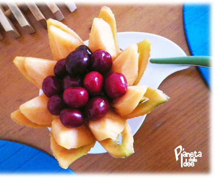 How to Carve a Melon Flower Basket 