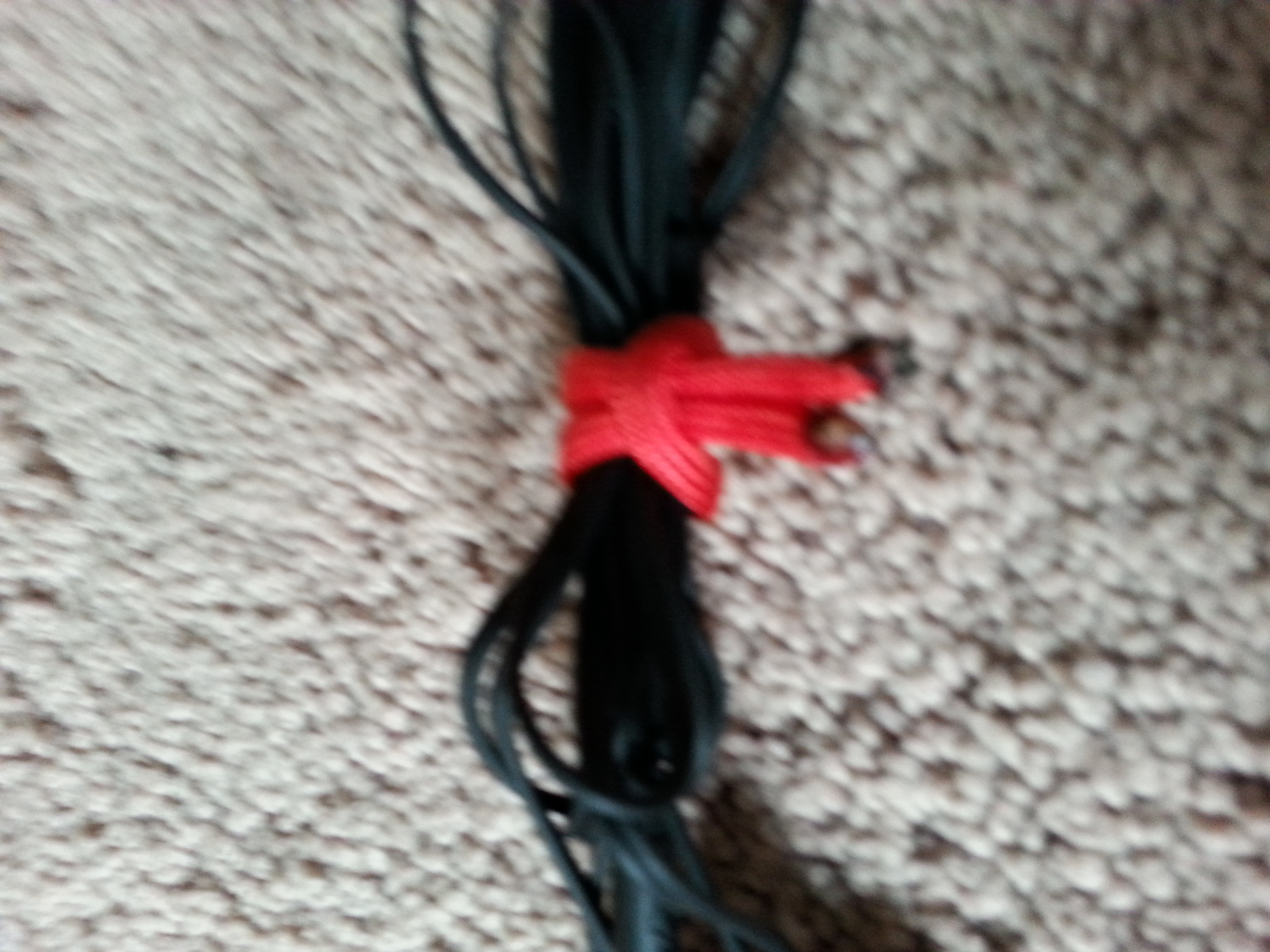 Paracord Headphone Holder 3 Steps Instructables