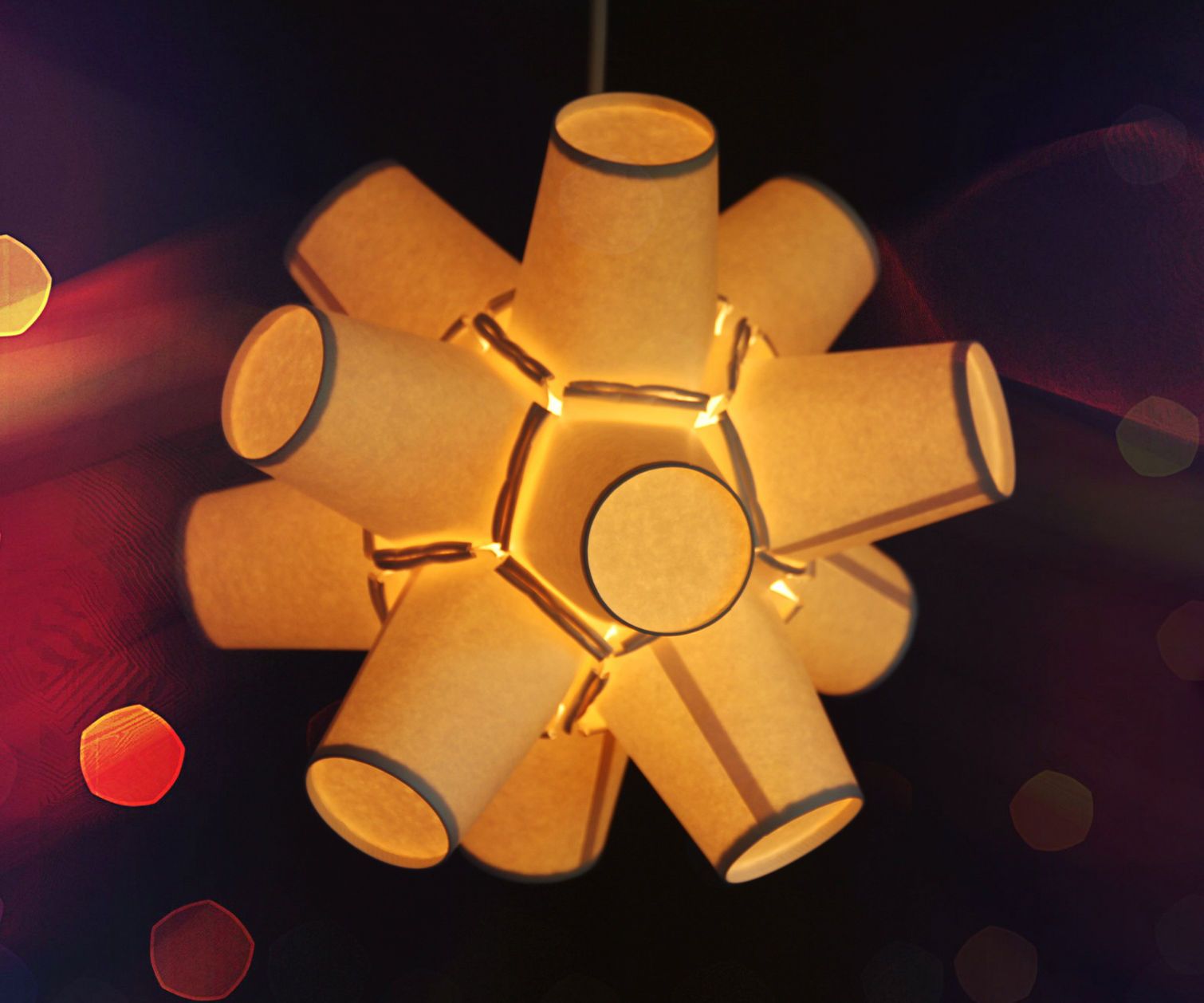 The lamp of the paper cups