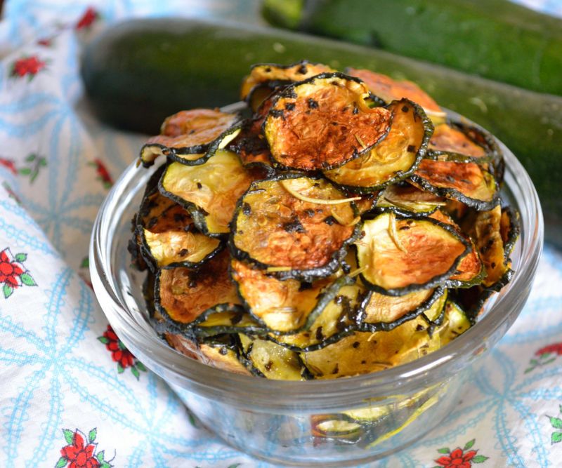 Healthy and Snackable Zucchini Chips