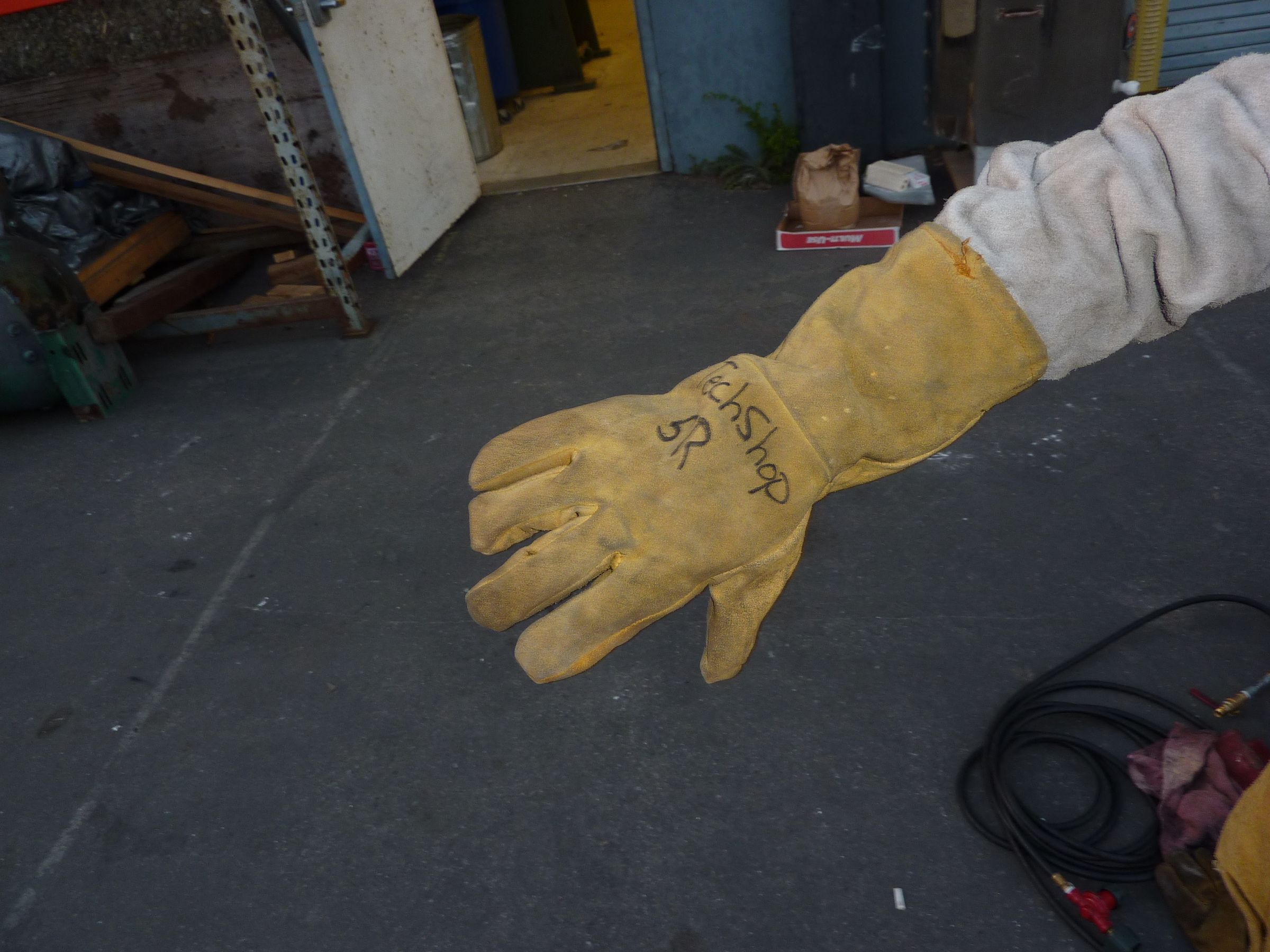 How to Use Proper Protection Gear for Metal Casting