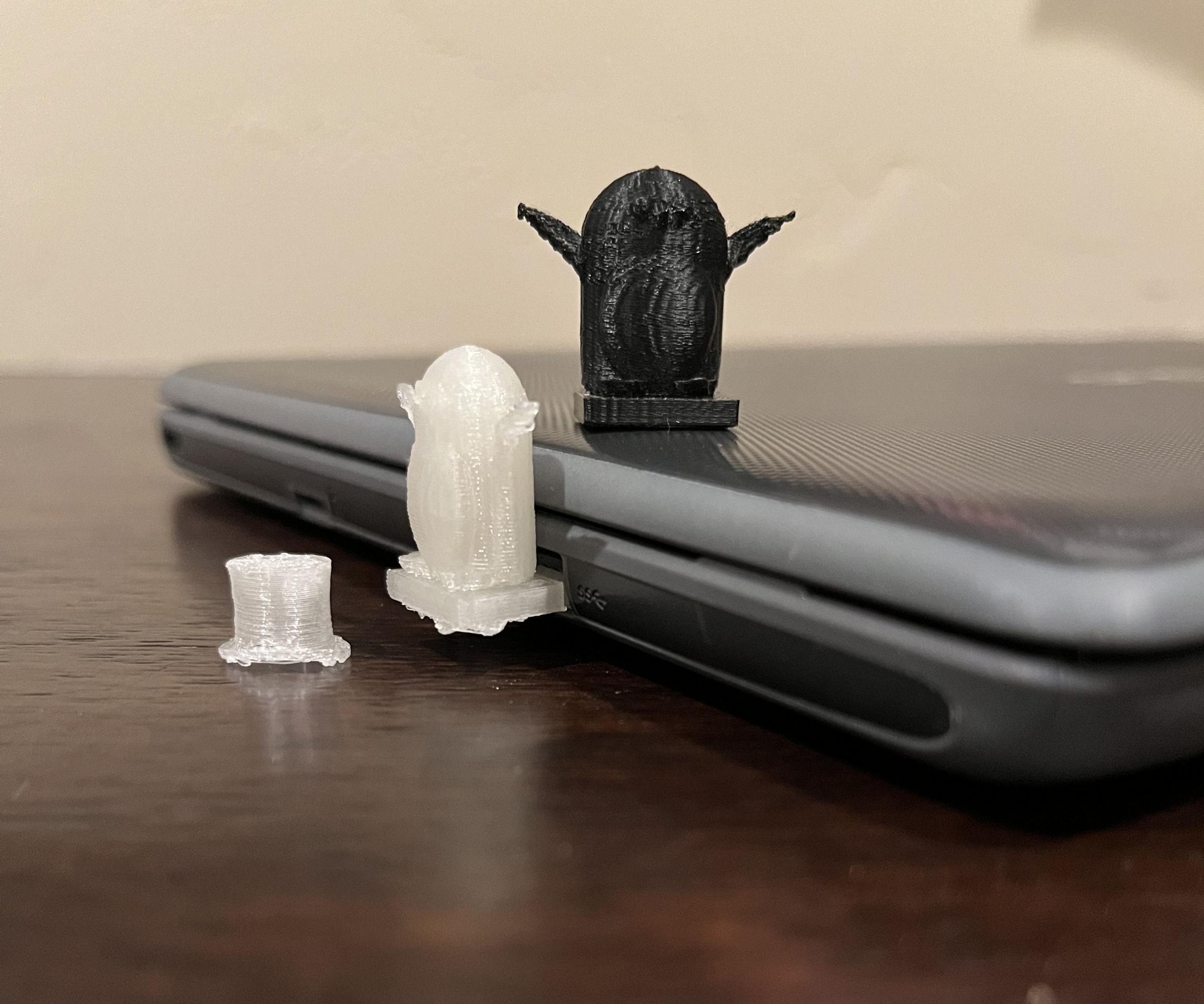 Peter Penguin Glow in the Dark USB Friend