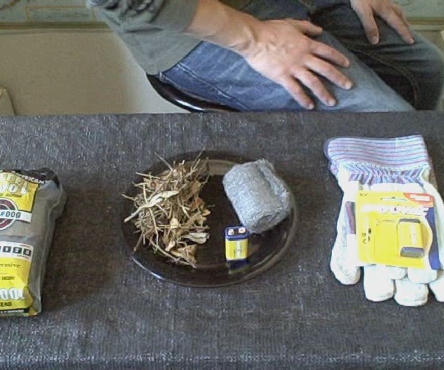 Make Fire Without Matches or Lighter! Steelwool + Battery = Sparks