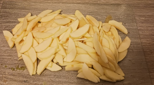 Preparing the Apple Filling