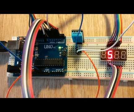 DHT11 + 7 Segment Display