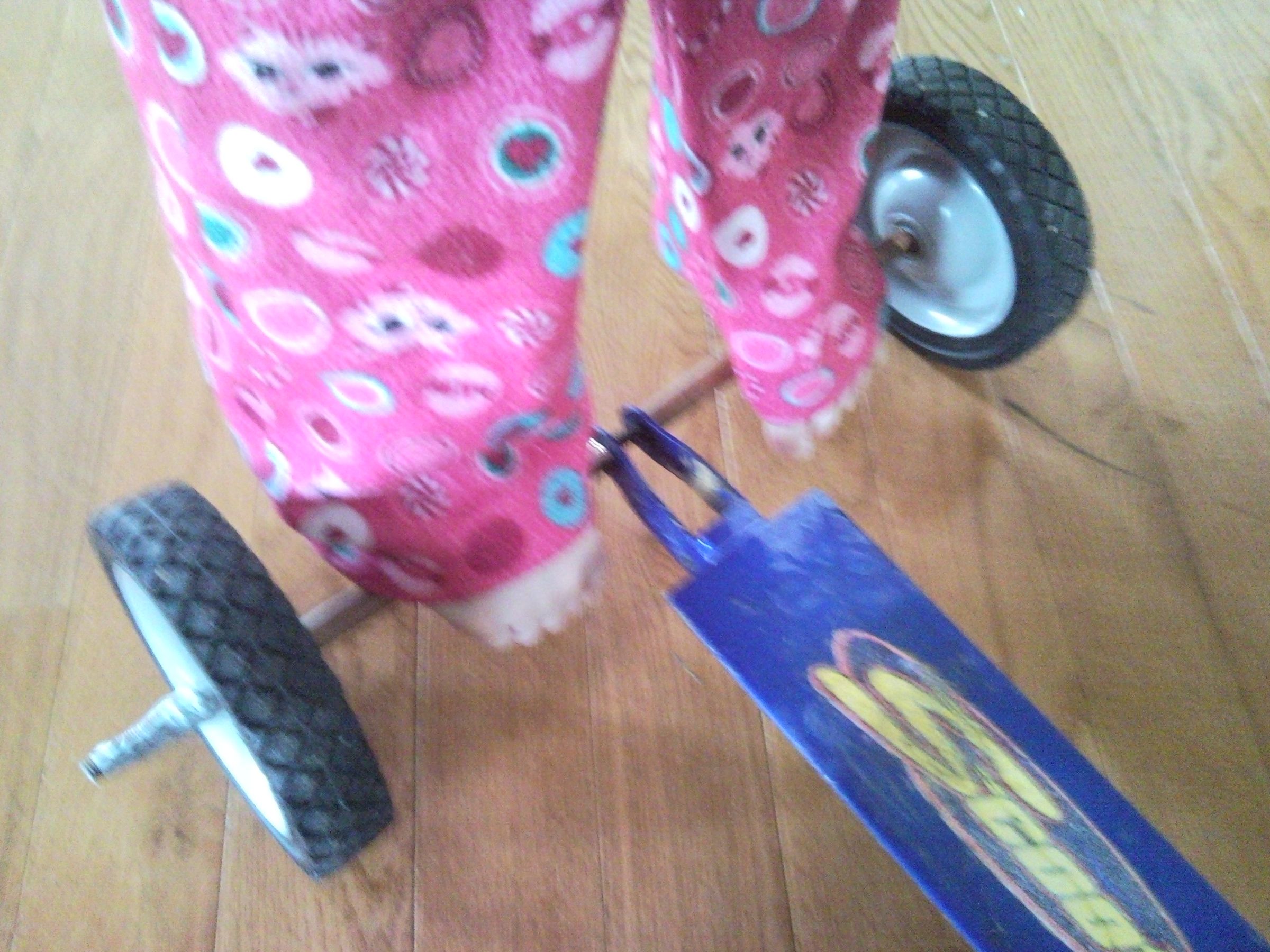 How to Make a TriScooter!! 7 Steps Instructables