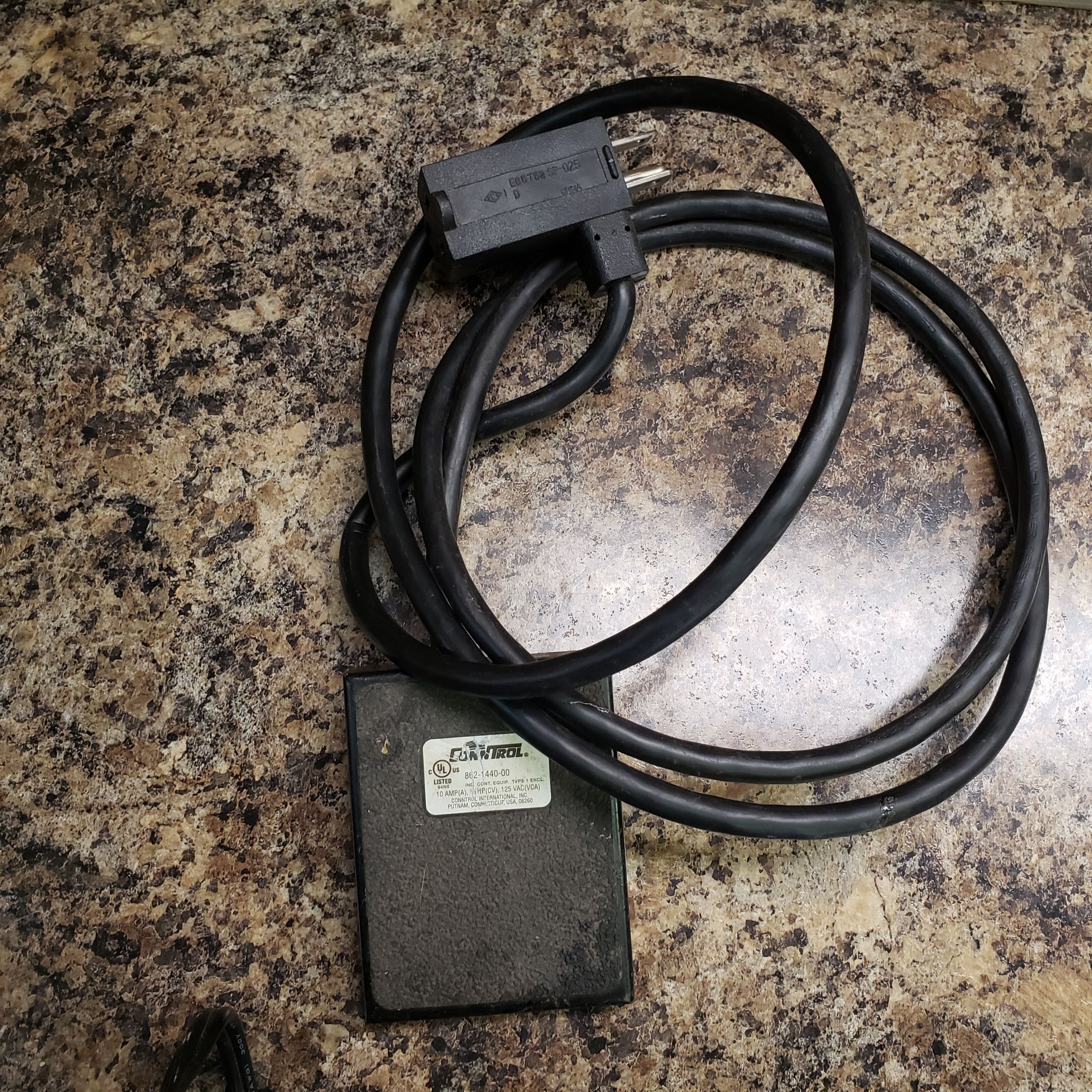 Hands Free Heat Gun for Heat Shrink or Reflow. Recyle! Instructables