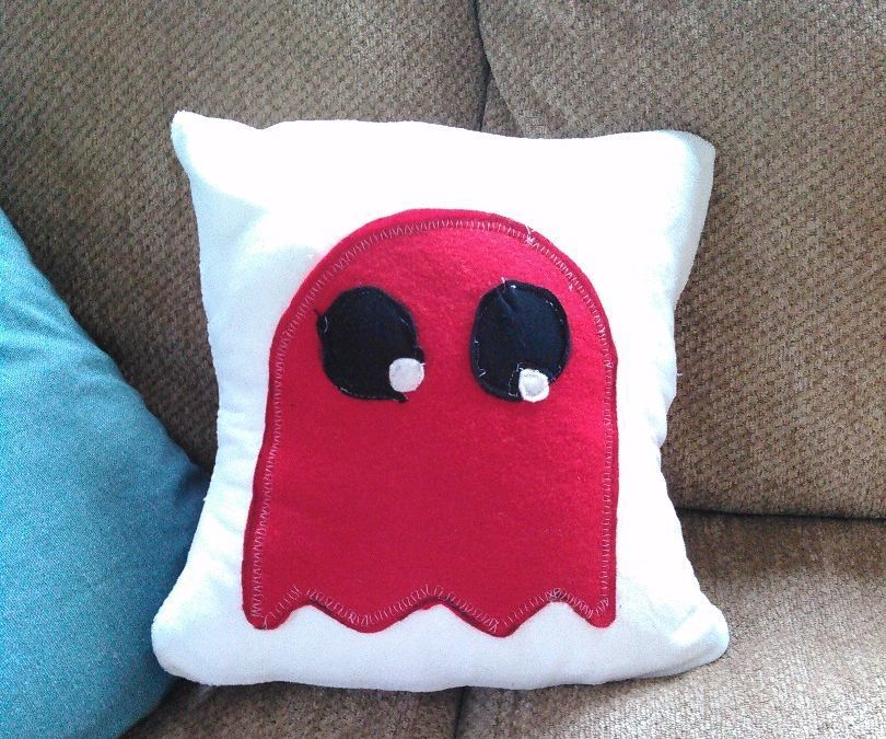 How to Make Your Very Own Pac-Man Pillowcase