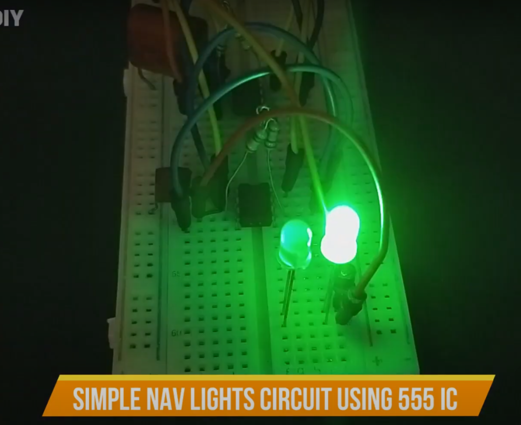 Airplane Nav Lights Using 555 Timer IC