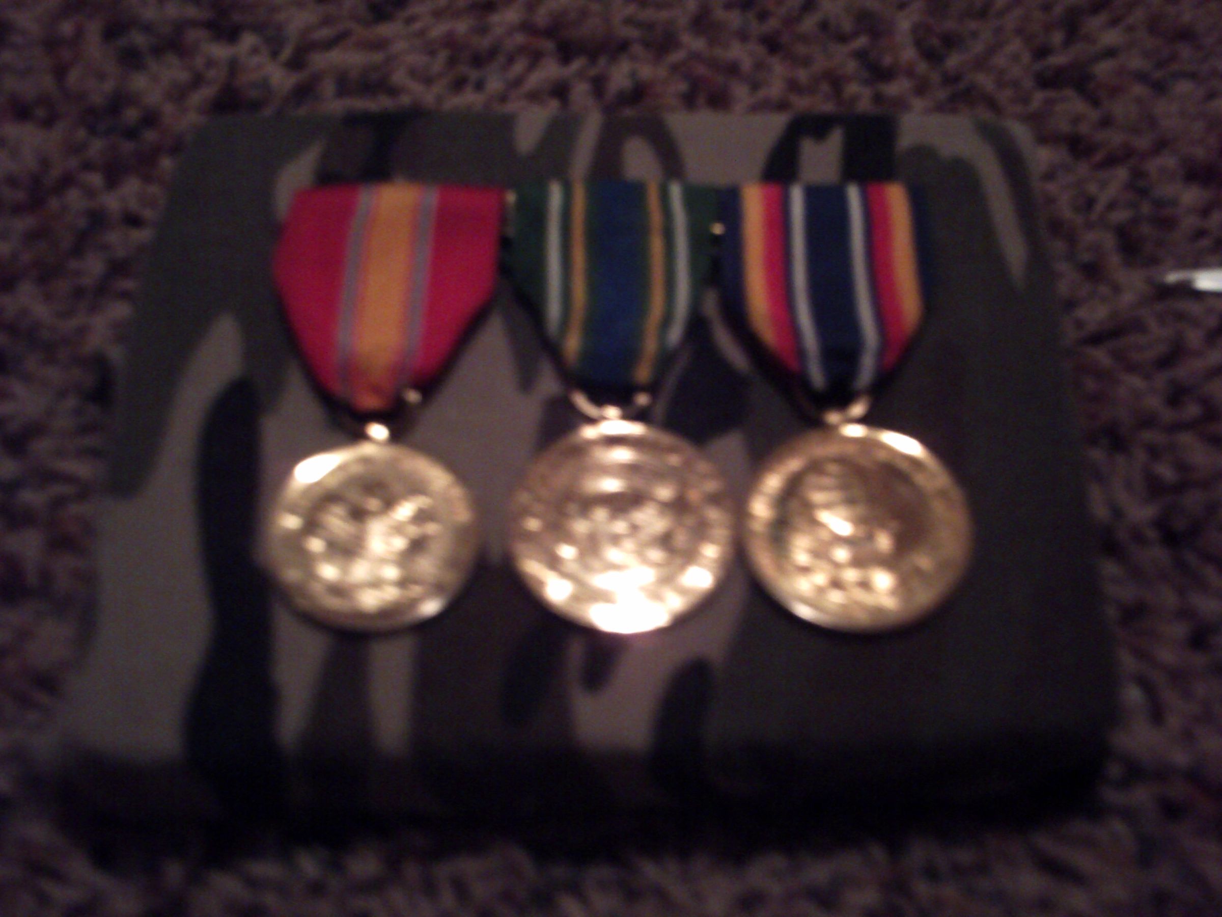 How to make a styrofoam cushion for military medals