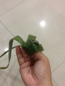 Weave the Leaves