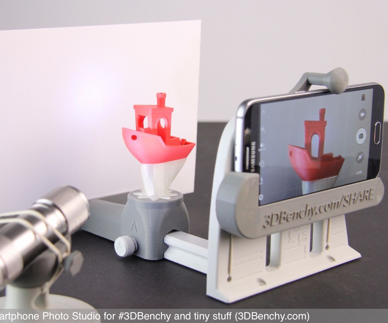 Smartphone Photo Studio for #3DBenchy and Tiny Stuff