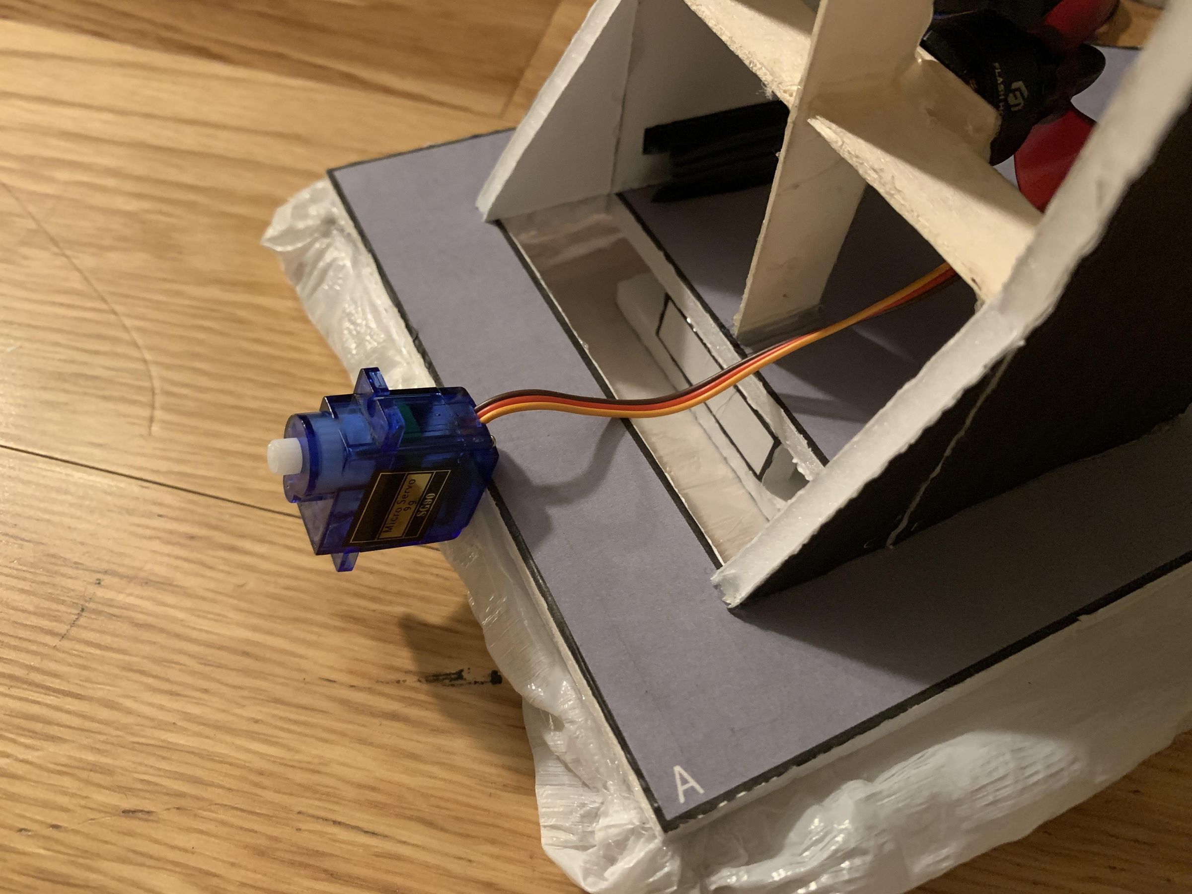 RC Hovercraft Single Motor (No Soldering Required) (Printable Plans