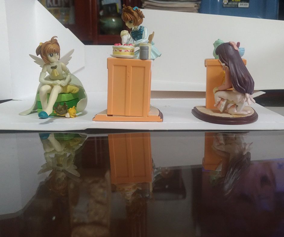 Take a Clean Picture Without Annoying People.