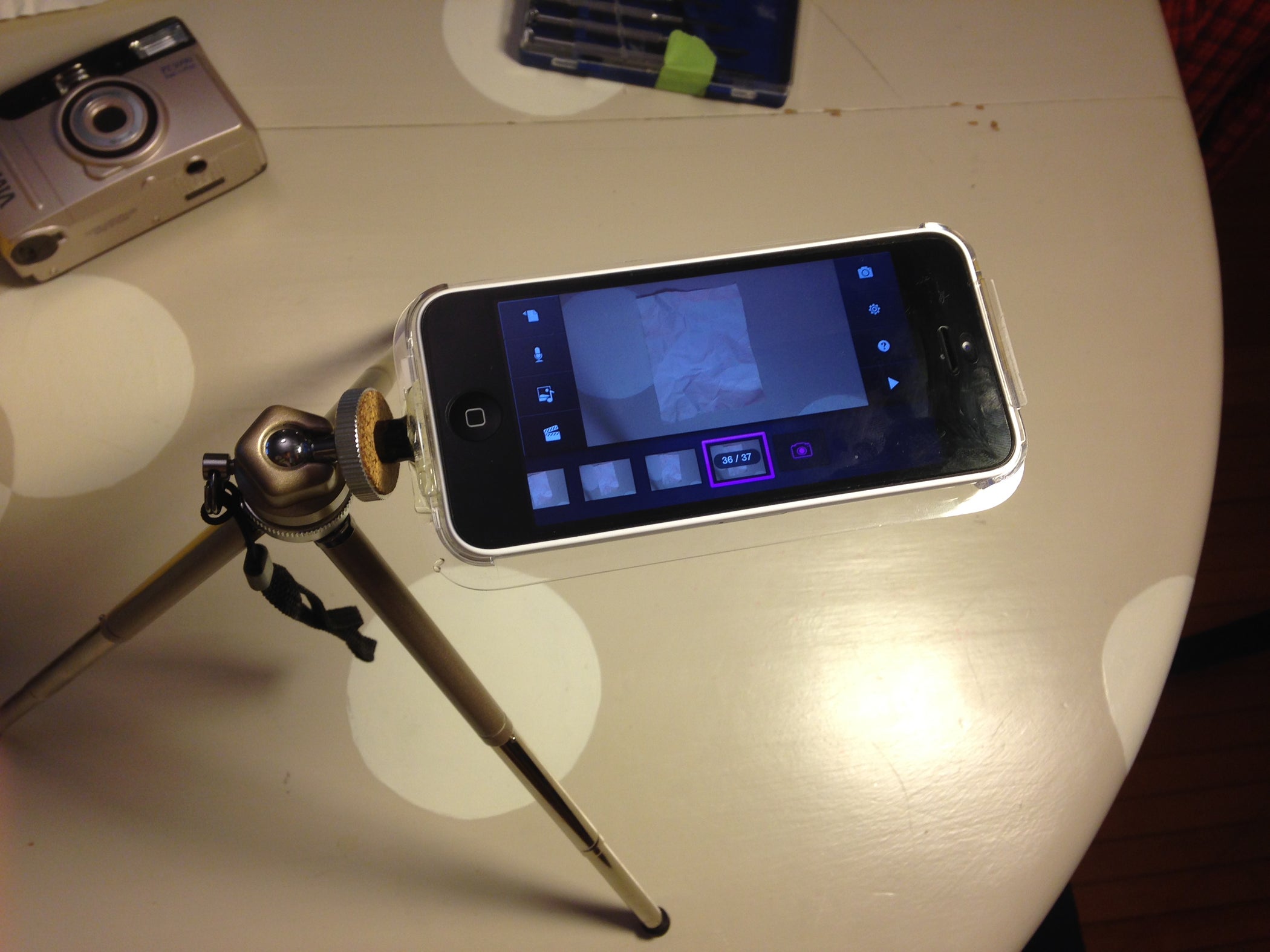 Attach Iphone to a Tripod 4 Steps Instructables