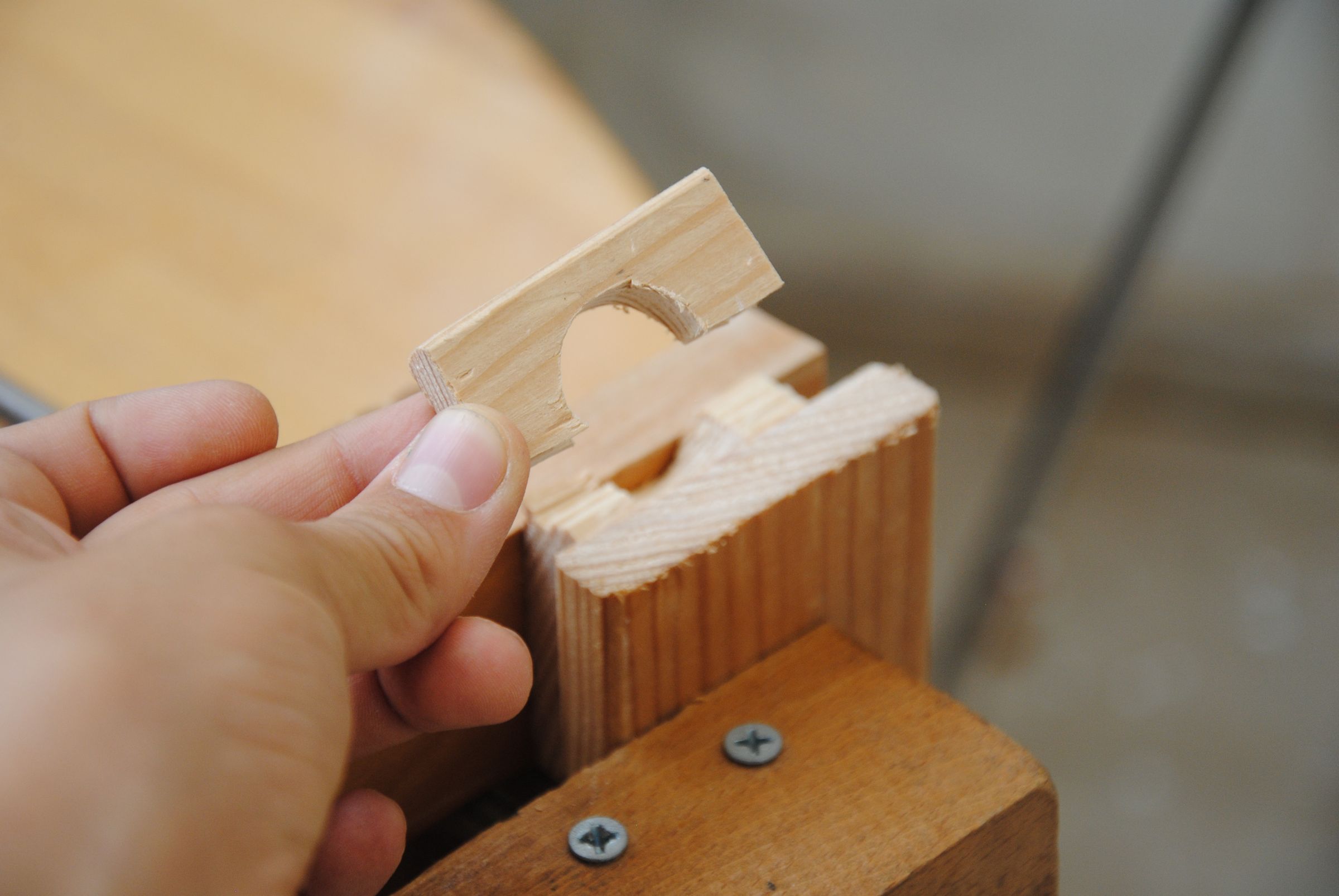 Impossible Screw in a Block of Wood : 8 Steps (with Pictures ...