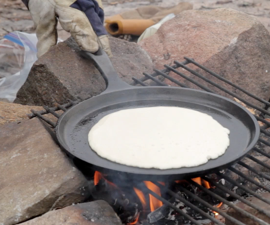 Campfire Cooking : Bacon-fish and Pancakes