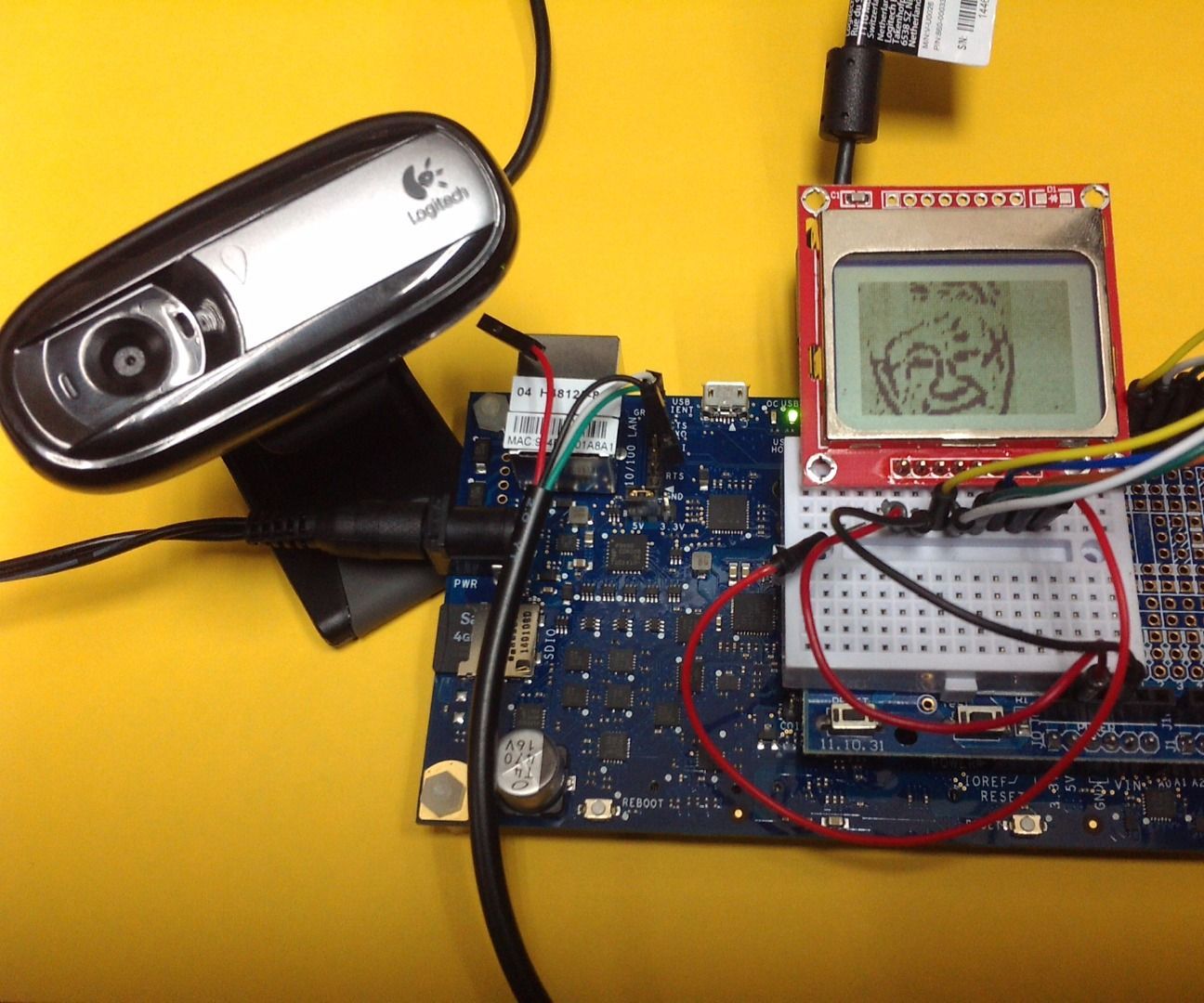Webcam Monochrome Display System Using Galileo GEN2