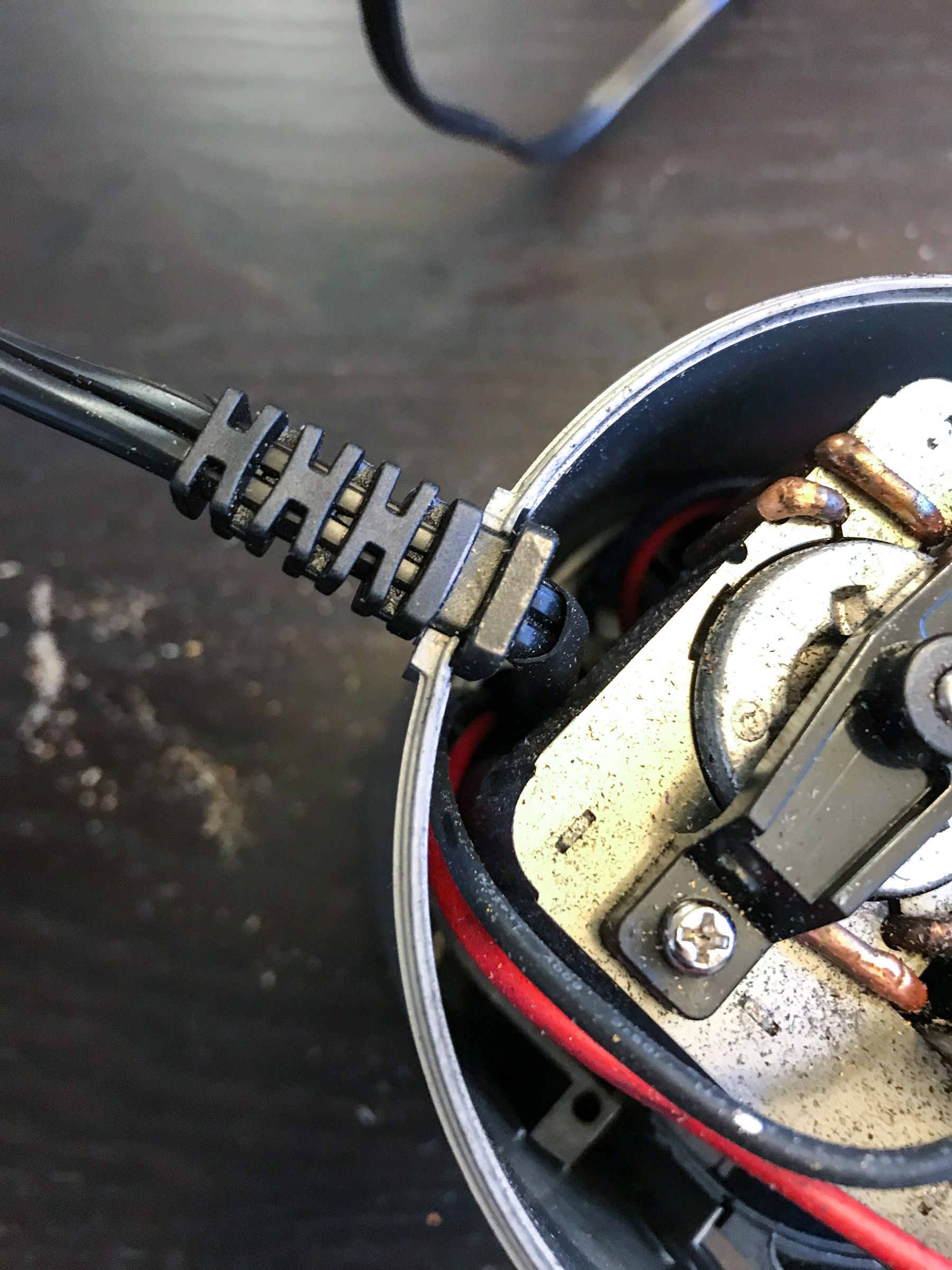 How to Fix a Jammed Electric Pencil Sharpener 5 Steps Instructables