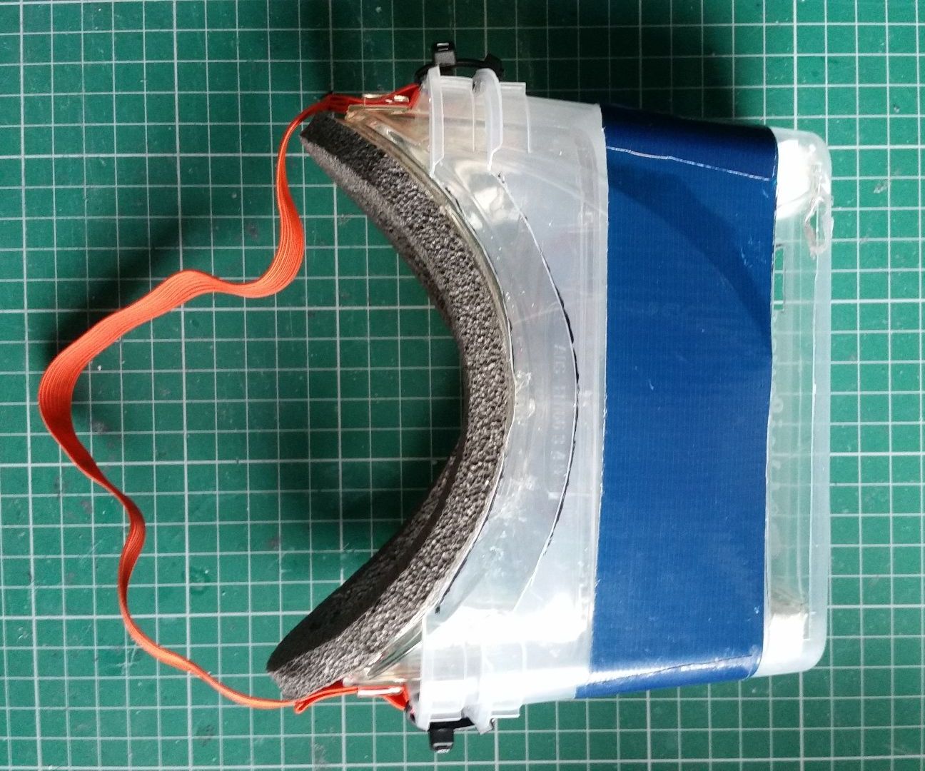 DIY FPV Goggles for IPhone 4/5S or Nokia Lumia (out of 2 Boxes of Persil)