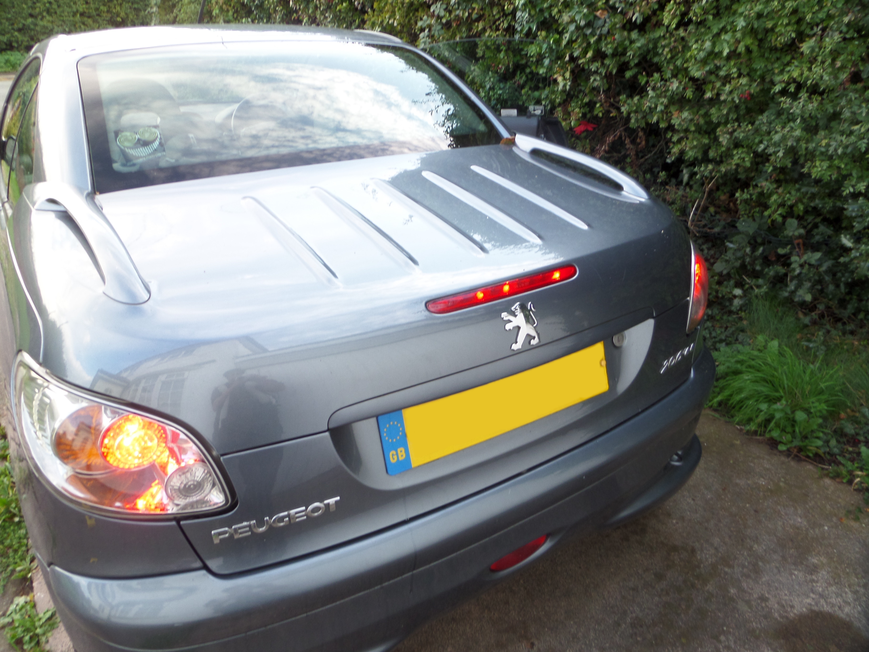 Car Brake Light Repair (LED Conversion) 4 Steps (with Pictures