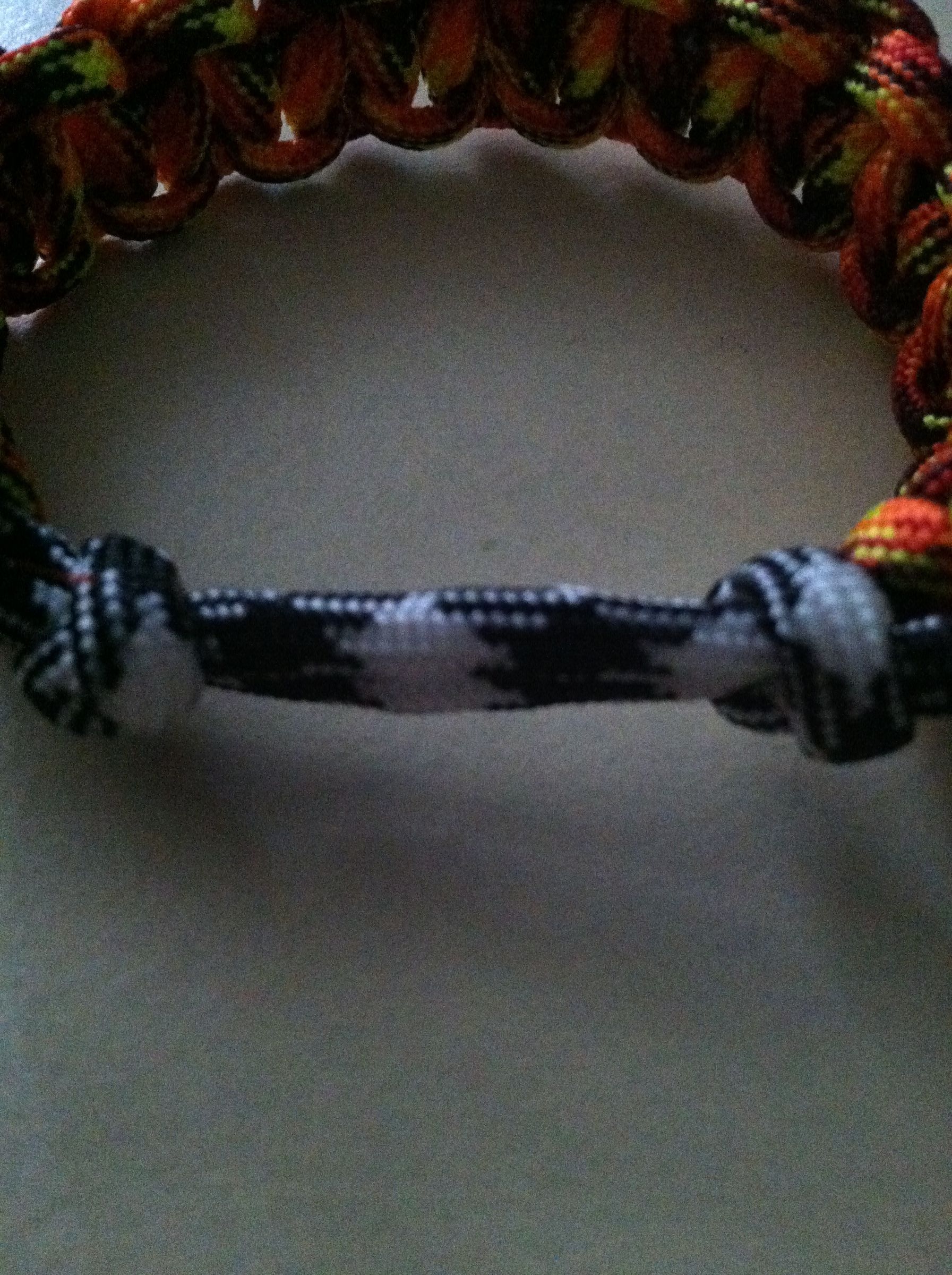 Paracord Bracelet Without Buckle (Tutorial) 8 Steps Instructables