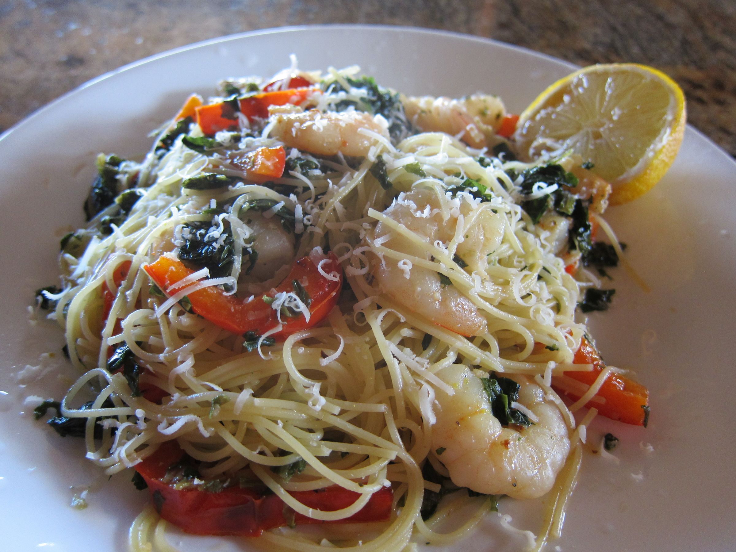 10 Minute Shrimp Pasta With Peppers, Lemon and Spinach