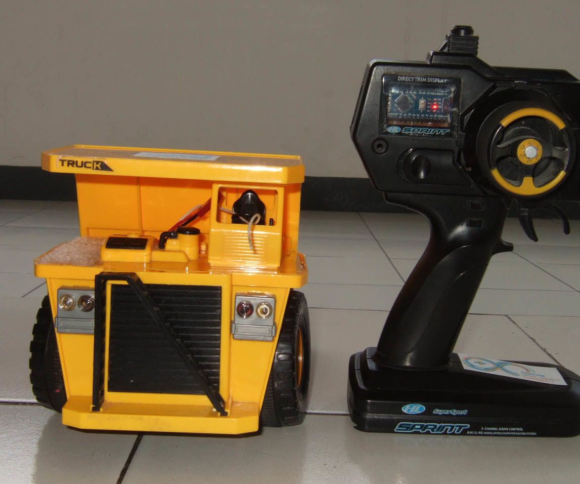 How to Hack RC Car Receiver Via 2.4 GHz NRF24L01 Arduino Part 2 Rx+Servo+ESC