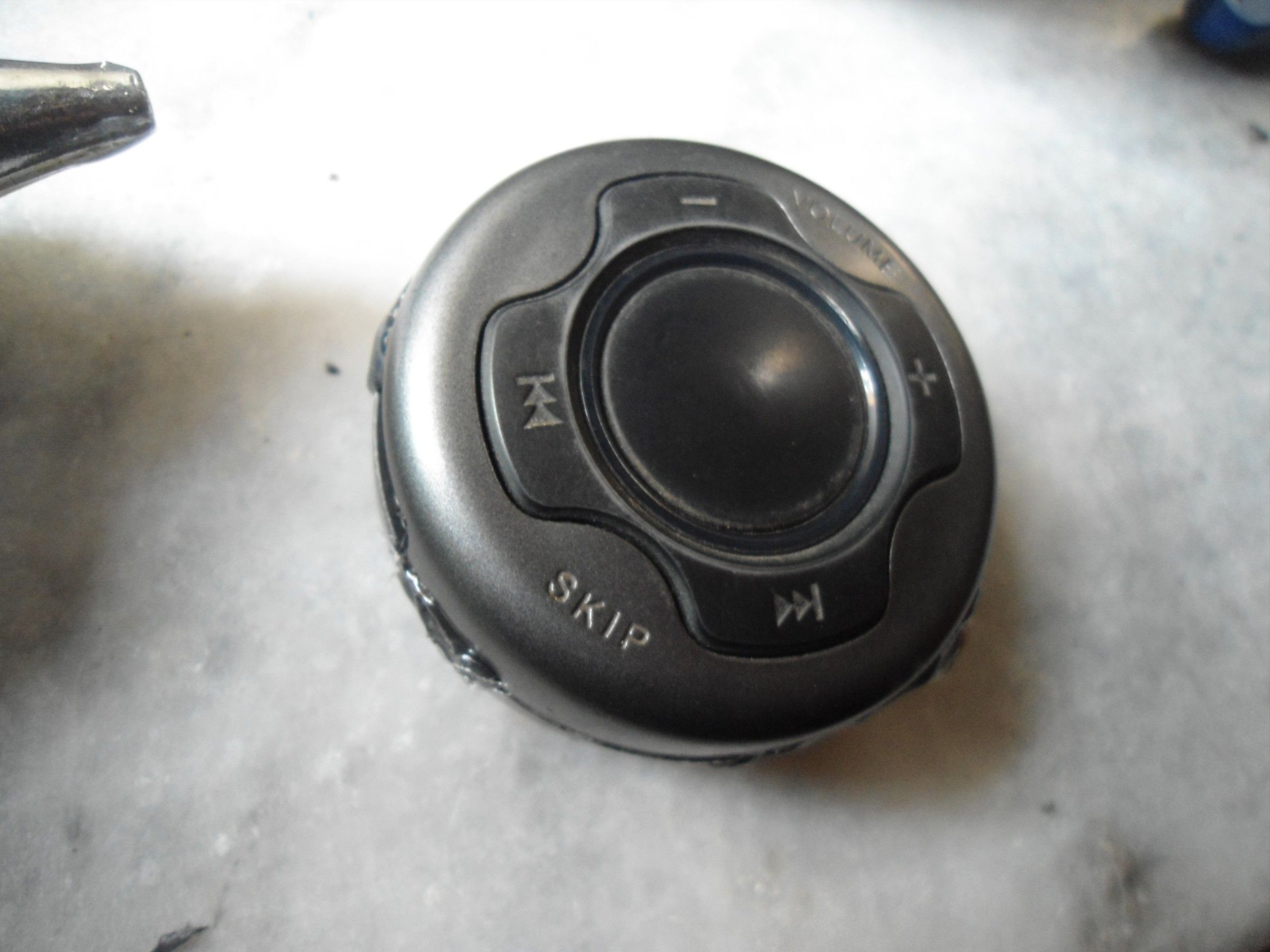 Simple Turn Any Headphone Into Wireless Headset 8 Steps Instructables