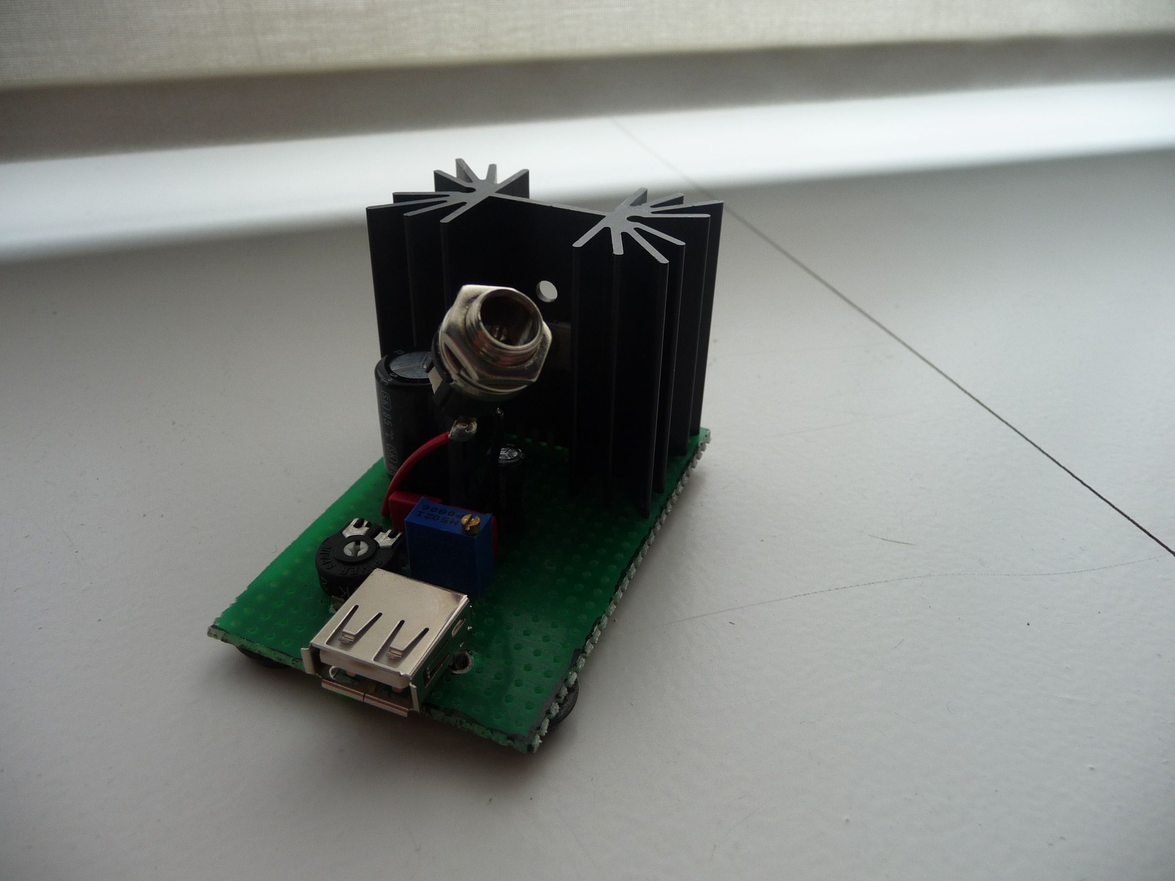 Simple IPod USB Charger
