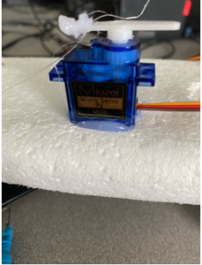 Connecting the Servos