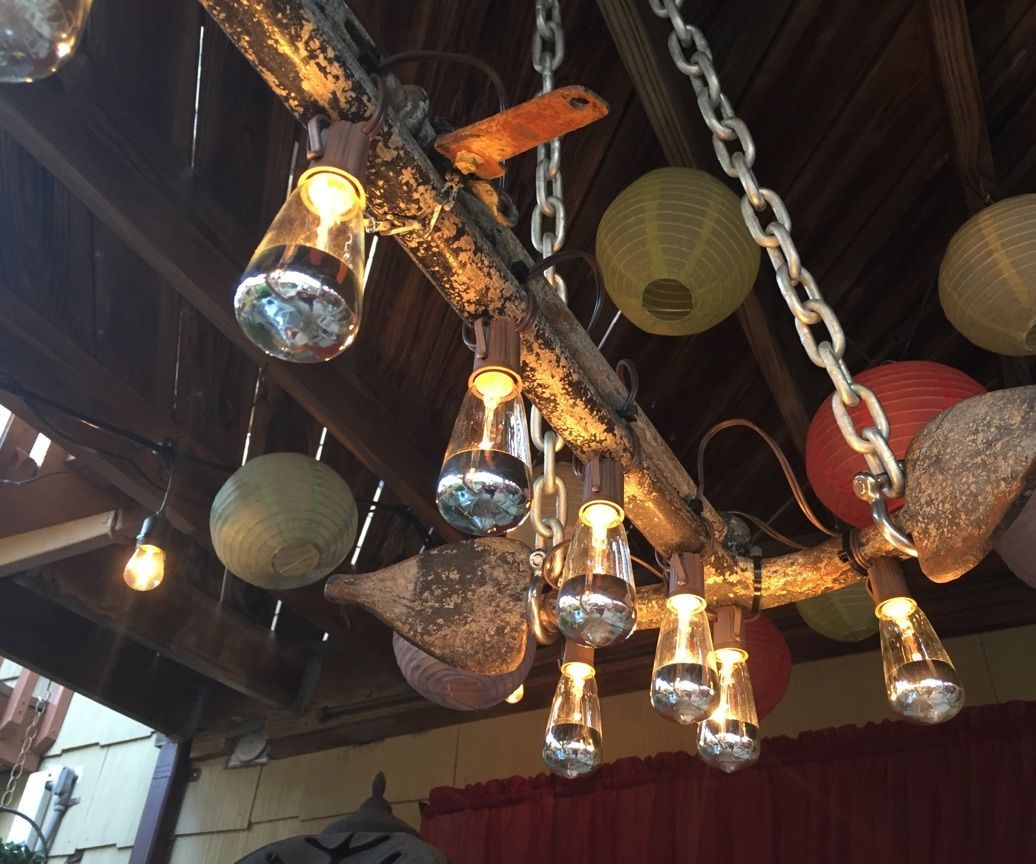 Anchorlier (Anchor-Chandelier)