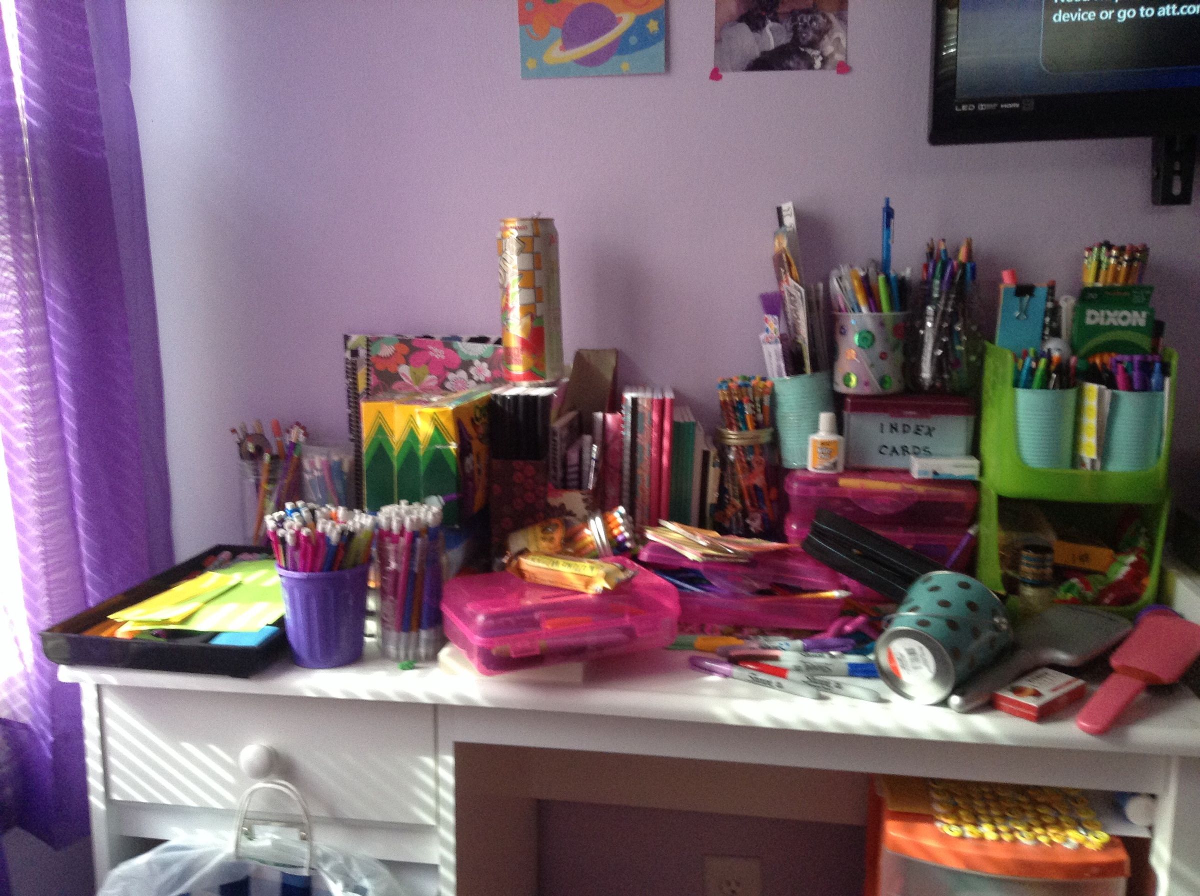 Tips To Clean Your Desk