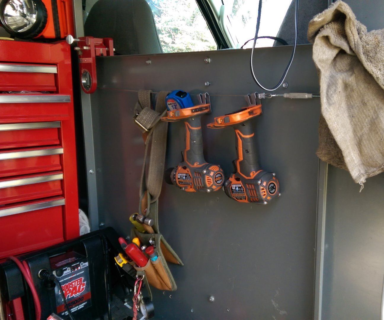 Simple Steel Cable Tool Rack