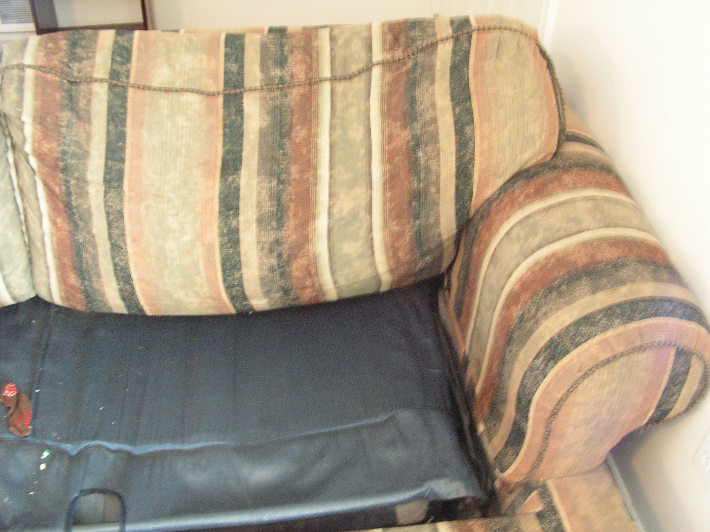 Reupholster Your Own Couch 4 Steps (with Pictures) Instructables
