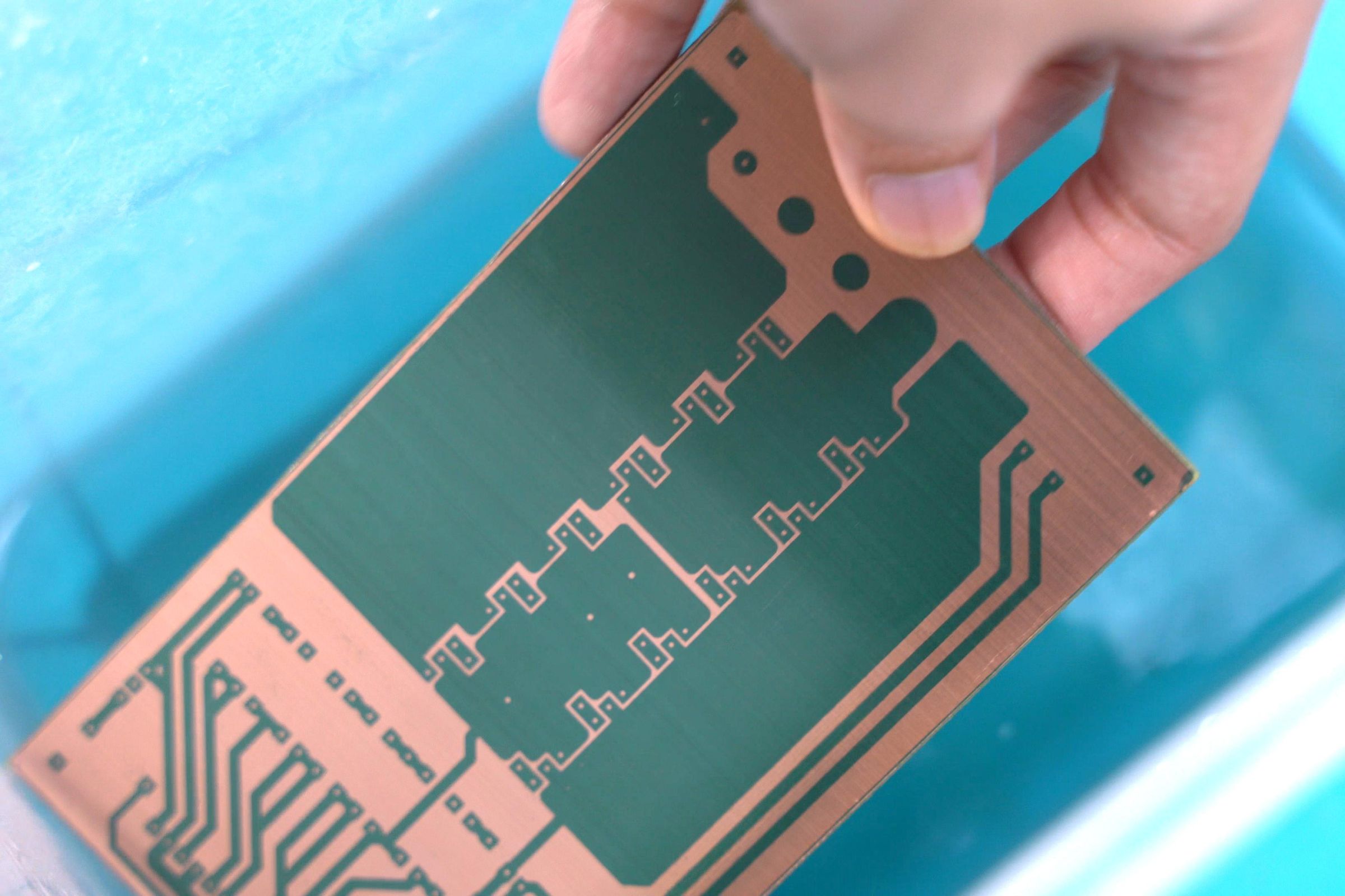 DIY Cheap 1000W Pure Sine Wave Inverter (12V to 110V/220V) : 26 Steps