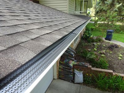 Effective Gutter-Cleaning Service by Professional Gutter Cleansers