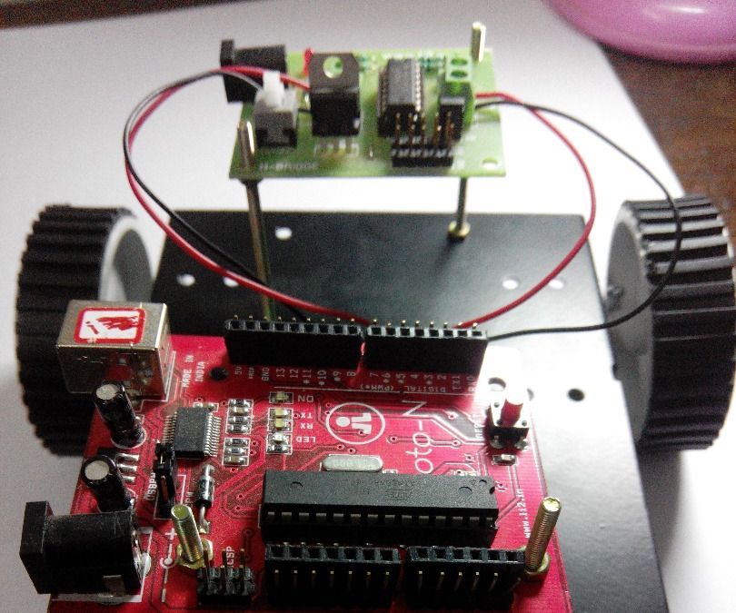 How to Build a Simple Moving Robot(beginners)