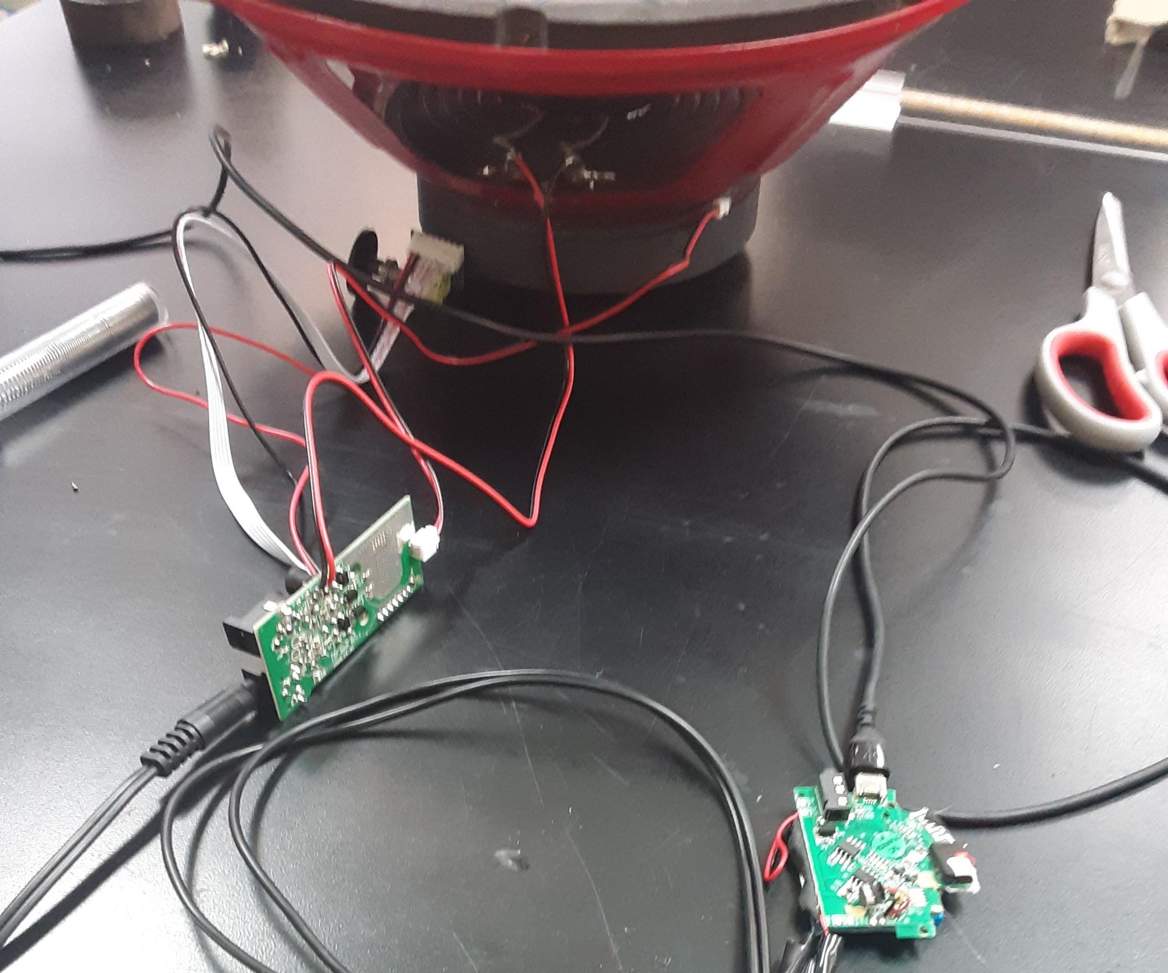 Attach an Amp to a Bluetooth Speaker 