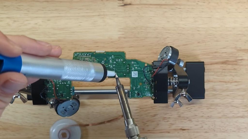 How to Fix Xbox Controller Stick Drift and Dead Zone by Replacing the ...