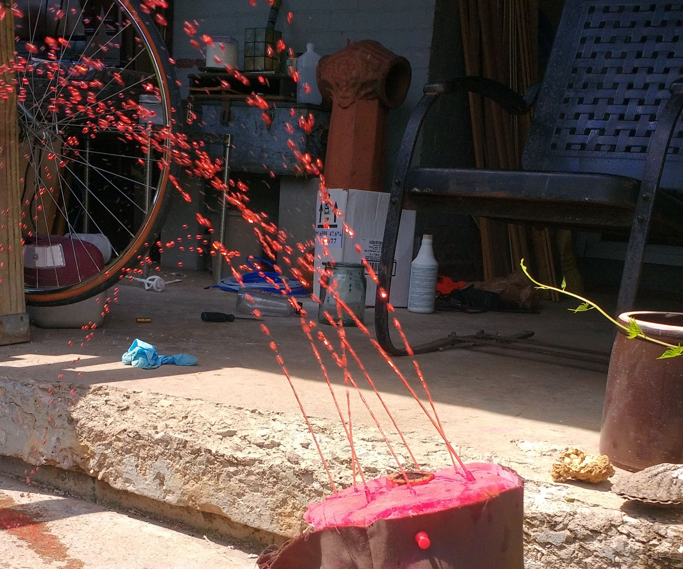 Severed Leg That Sprays Fake Blood -movie Prop