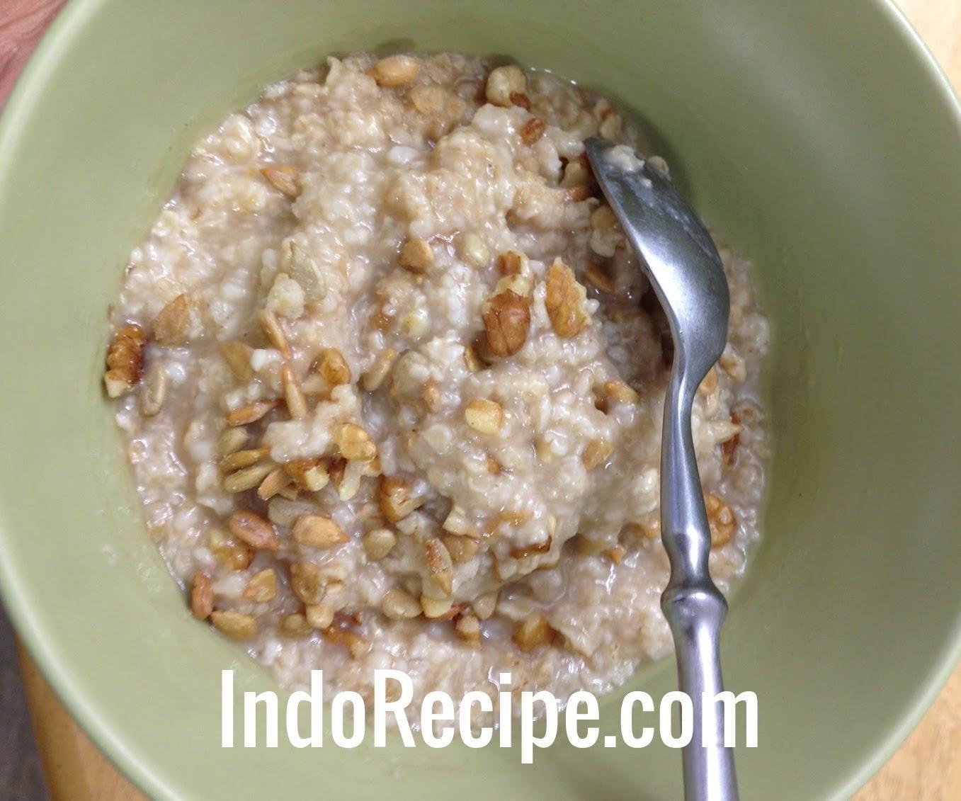 Walnut Crumbs Oatmeal
