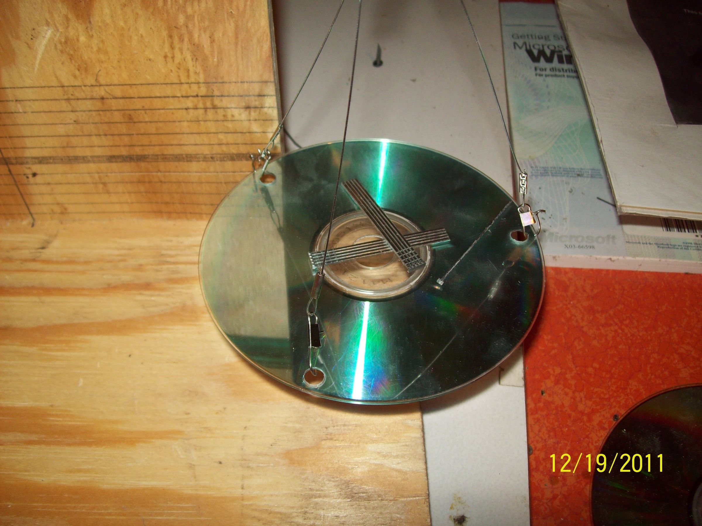 Make a Balance Scale Accurate to 1/2 Gram, Using a Ruler and 2 Old CDs ...