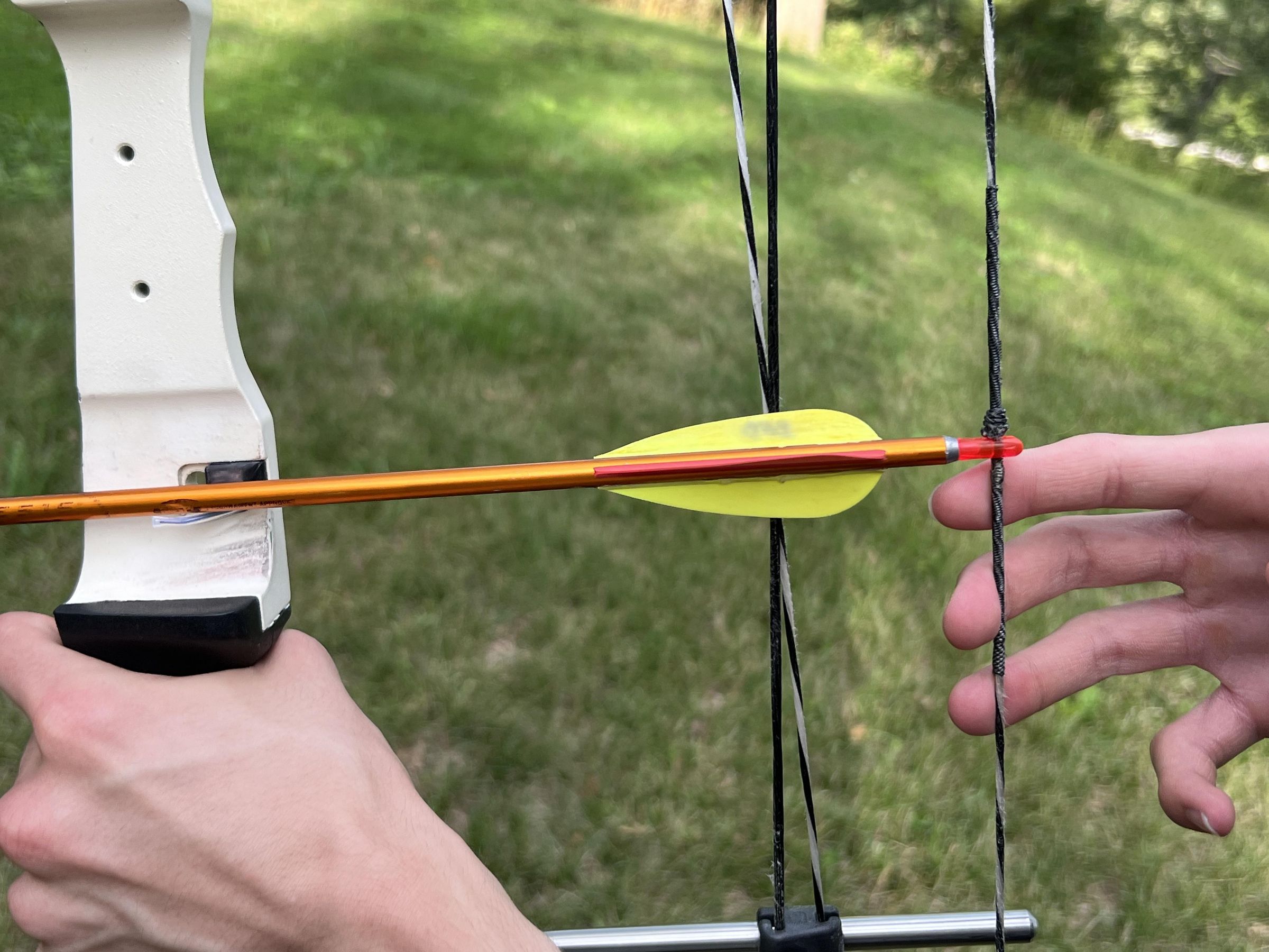 How to Shoot a Genesis Bow and Set Up a Safe Practice Range. 12 Steps