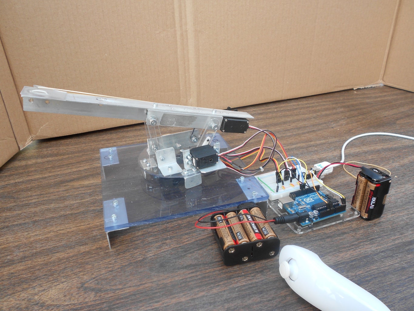 6 Shot Arduino Rubber Band Turret (Wii Nunchuck + Arduino)