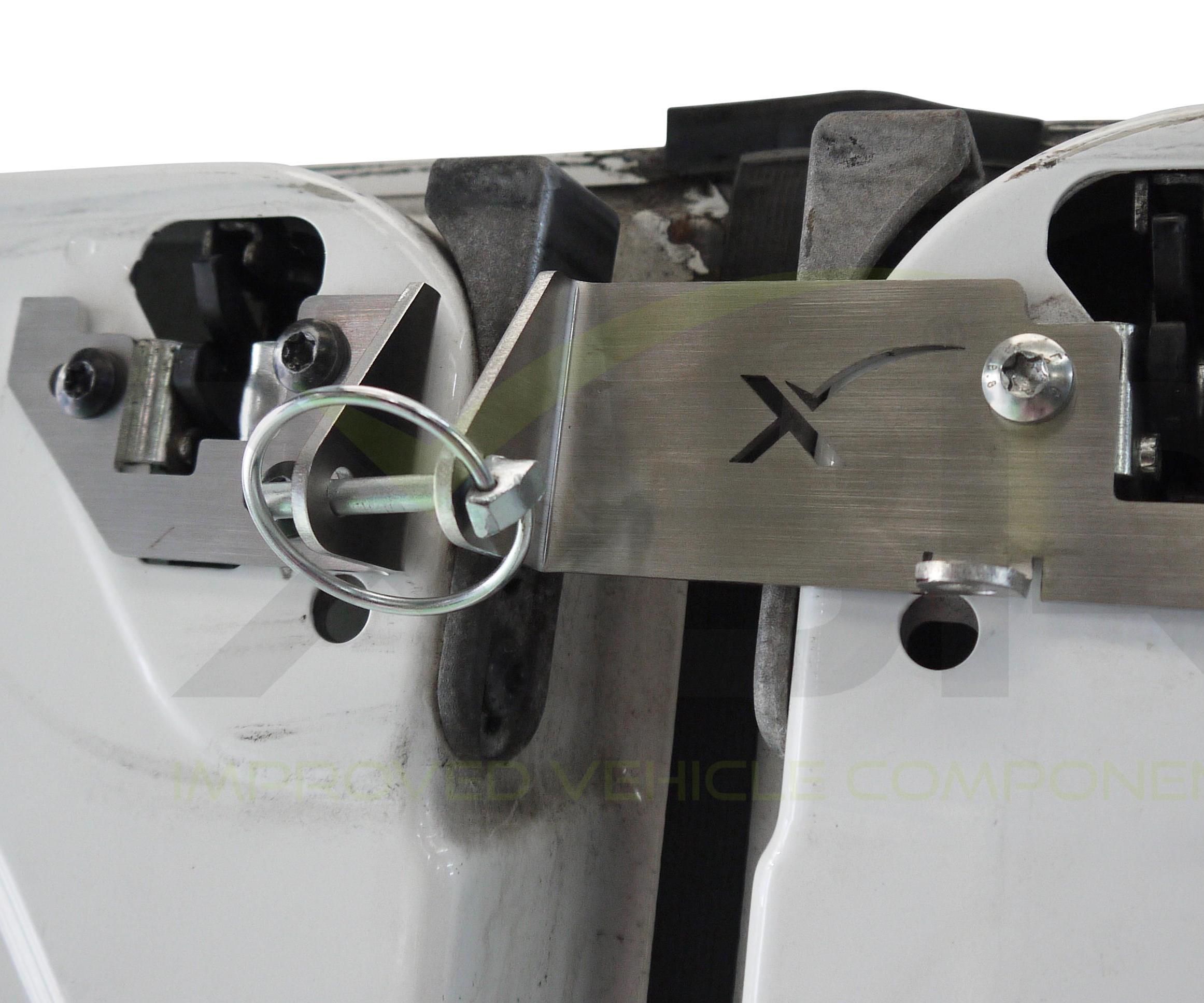 X8R0241 Anti-Intrusion Internal Van Rear Door Lock Mechanism