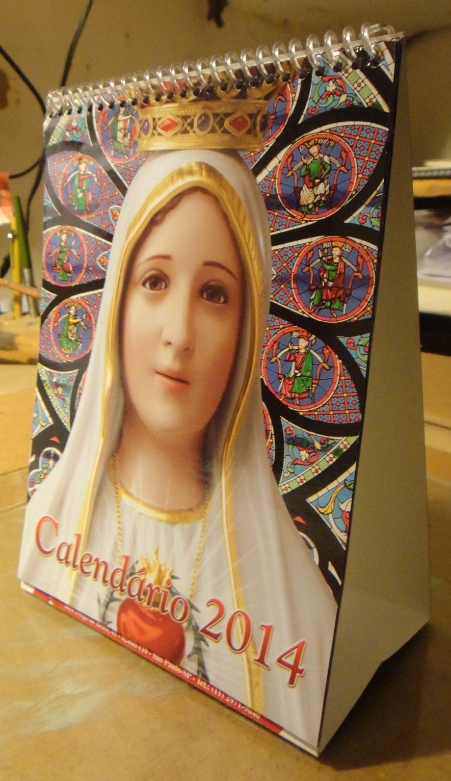 How to Reuse an Old Calendar and Transform to a Note Block D 4 Steps